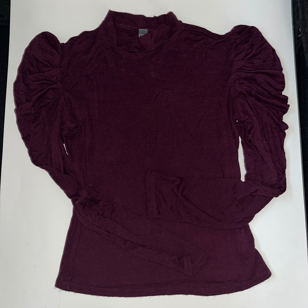 Small Purple Long Sleeve Crop Too W/ Ruffled Shoulders
